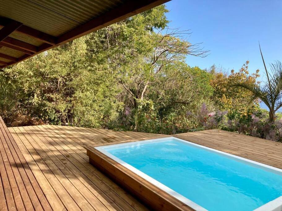 Cottage Chaleureux Avec Vue Mer Et Piscine Saint-Leu Exterior photo